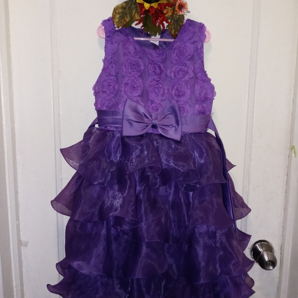 🎉purple dress with no sleeves beautiful layers🎊